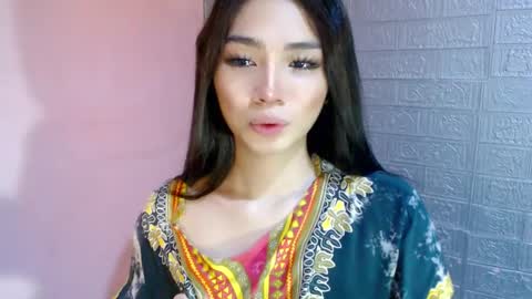 Clara online show from February 8, 4:57 pm