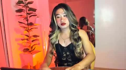 Courtny online show from June 2, 12:18 pm