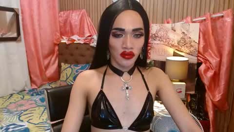 KENDALL online show from December 8, 4:01 am