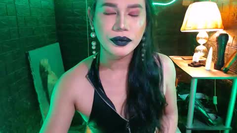 Snapshot of urhardcockqueenxxx chatting on October 22, 6:26 am queen norelle online show from October 22, 6:26 am