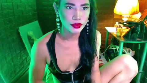 queen norelle online show from May 31, 7:48 pm