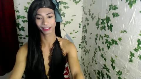 Snapshot of urhotfuckingass chatting on January 15, 1:12 am rica online show from January 15, 1:12 am