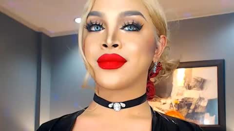 UrMajestyTyra online show from February 13, 11:26 pm