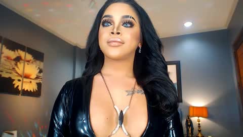UrMajestyTyra online show from February 26, 12:38 am