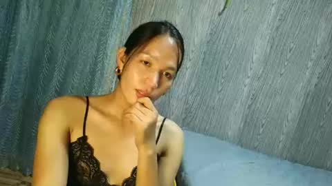 Snapshot of urpinaylovelyjuliaxxx chatting on October 24, 2:55 pm queen julia not into CHEAPGUY online show from October 24, 2:55 pm