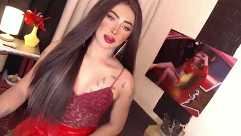 Snapshot of valentina_goddess_tsxxx chatting on January 8, 9:42 am Amanda online show from January 8, 9:42 am