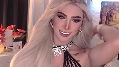 Snapshot of valentina_goddess_tsxxx chatting on September 30, 2:00 am Amanda online show from September 30, 2:00 am