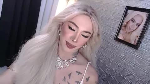 Amanda online show from November 13, 5:16 am