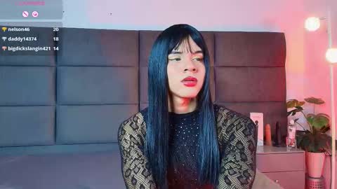 valentino moon online show from December 20, 3:01 am