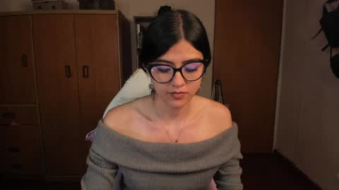 Val  online show from January 15, 3:11 am