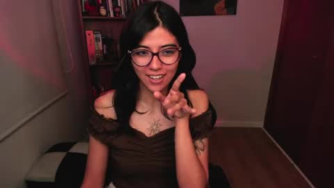 Val  online show from June 2, 2:46 am