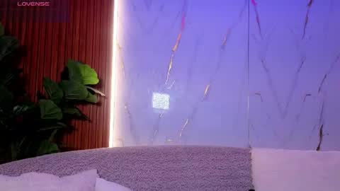 valerysofia_vg online show from May 6, 7:53 pm