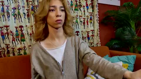 Vanessa online show from October 31, 1:42 pm