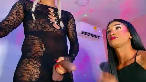 vannesa01 online show from November 11, 8:32 pm