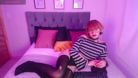 venus_999_ online show from July 23, 1:58 am