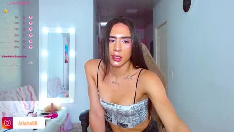 Ariana  online show from November 9, 8:09 pm