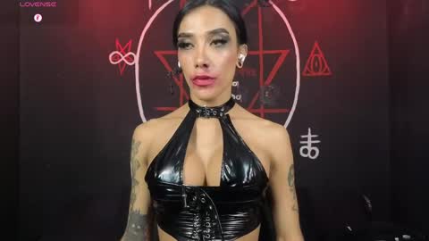 Victoria Vampire online show from May 15, 4:32 am
