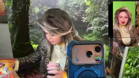 VivianFrosty online show from May 3, 3:22 am