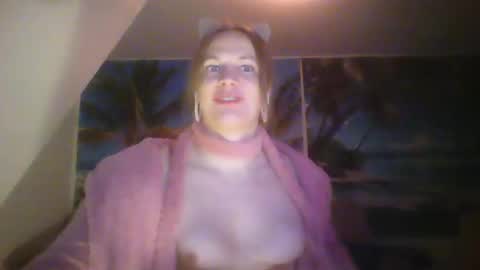 Snapshot of wannafeelitall chatting on January 1, 10:46 pm Emilia inst  online show from January 1, 10:46 pm