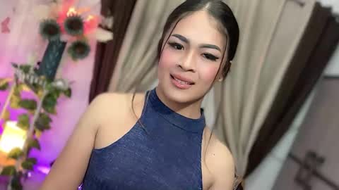 Hi Im LOVIE Please dont forget to follow and thumbs up me online show from February 13, 5:20 pm