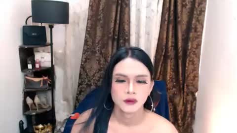 wildexoticbeauty online show from May 21, 12:06 am