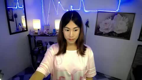 Snapshot of wildflowermitch chatting on October 21, 3:57 pm Mitch online show from October 21, 3:57 pm