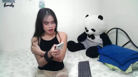 Snapshot of wildtightass chatting on February 17, 6:09 am Rhean online show from February 17, 6:09 am