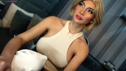 Julia online show from March 14, 3:05 pm