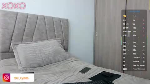 xfir3_vixenx online show from July 7, 8:24 pm