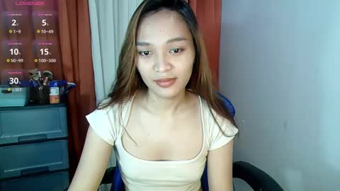 xhotlickerkiarax online show from December 4, 10:35 pm