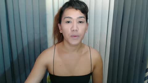 Snapshot of xhugejerkingtransx chatting on December 12, 11:58 pm GWEN THOMPSON .......   online show from December 12, 11:58 pm