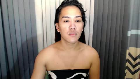 Snapshot of xhugejerkingtransx chatting on January 31, 4:14 am GWEN THOMPSON .......   online show from January 31, 4:14 am