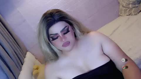 xsabbylicious69 online show from March 9, 7:12 am