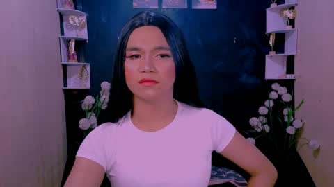 ashley online show from April 8, 11:33 am