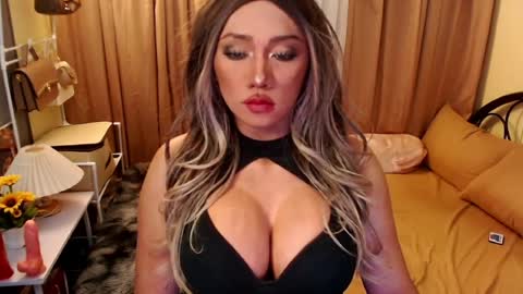 cinddy online show from April 3, 4:49 pm