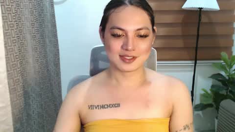 Snapshot of xxjulielovesyouxx chatting on January 25, 1:46 pm July online show from January 25, 1:46 pm