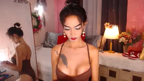 xxxqueenoftransxxx online show from February 17, 5:48 am