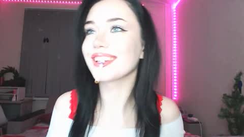 Yami online show from December 15, 9:53 pm