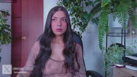 yeriawaddell  online show from March 8, 8:56 pm