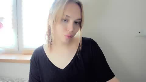 yomoyoo online show from February 20, 1:19 pm