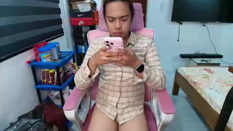 your_dreamgirlxxx69 online show from March 12, 9:58 am