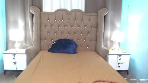 your_naughty_cumslut69 online show from October 24, 1:49 pm