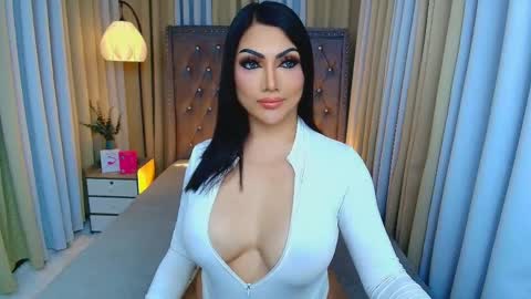 Goddess online show from April 4, 3:21 pm