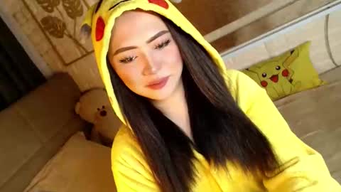 JEN  online show from December 16, 8:08 am