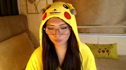 JEN  online show from February 14, 4:03 pm