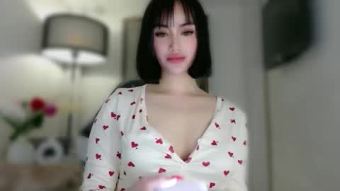 Kimberly online show from November 28, 3:52 am