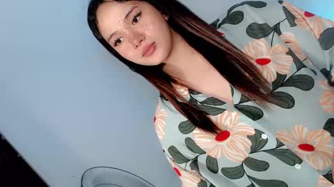 Snapshot of yourlovingpearl chatting on February 1, 6:00 am PEARL online show from February 1, 6:00 am