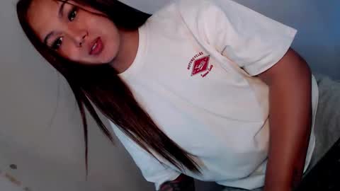 Snapshot of yourlovingpearl chatting on October 10, 6:47 am PEARL online show from October 10, 6:47 am