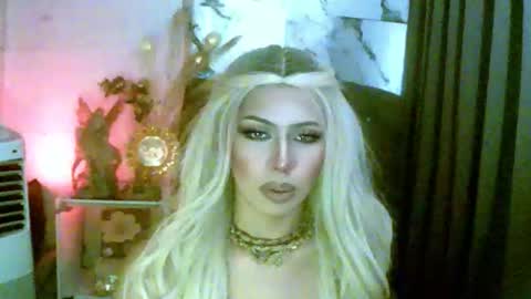 Chloe online show from March 26, 6:44 pm