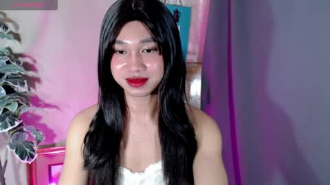 Stella online show from June 18, 1:27 pm